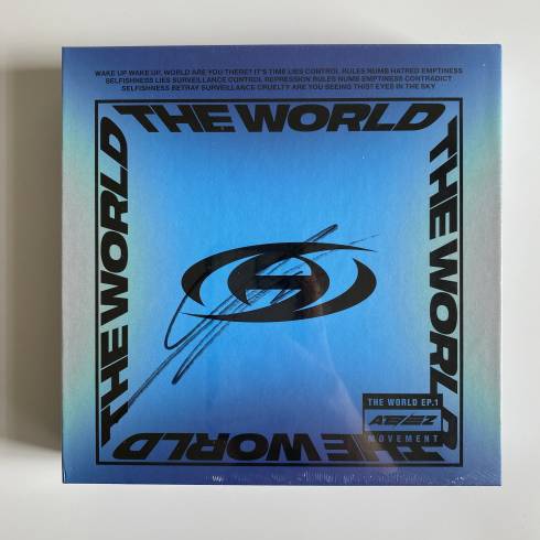 ATEEZ 에이티즈 ヨサン サインポラSignPolaroid YEOSANG ATEEZ YEOSANG SIGNED 'THE WORLD EP.1: MOVEMENT' - VERSION A